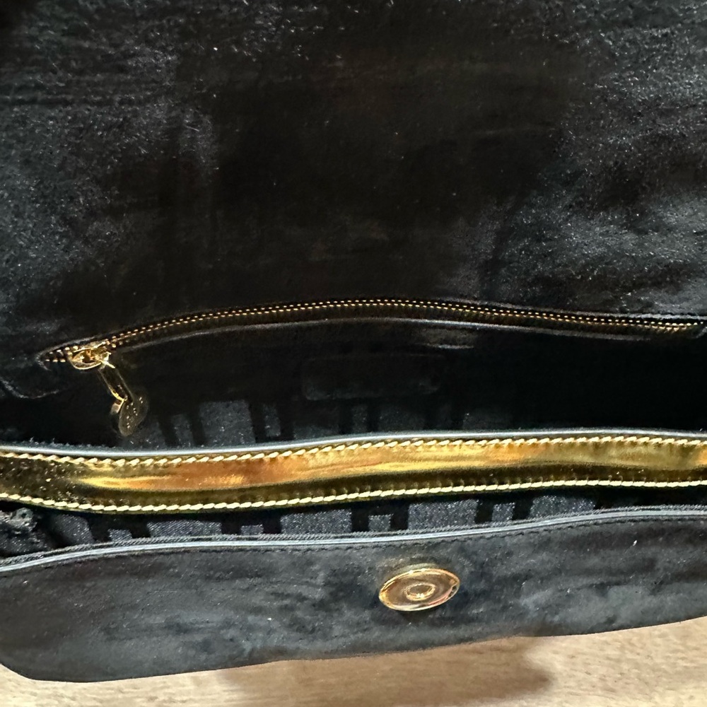Roger Vivier black suede and gold patent leather handbag - Picture 5 of 9